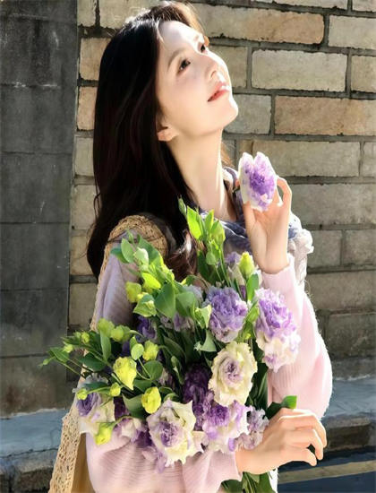 探索《盲战2022》的奥秘标杆式的：隐藏细节与深层意义，双语字幕